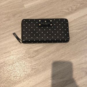 Kate Spade zip around wallet